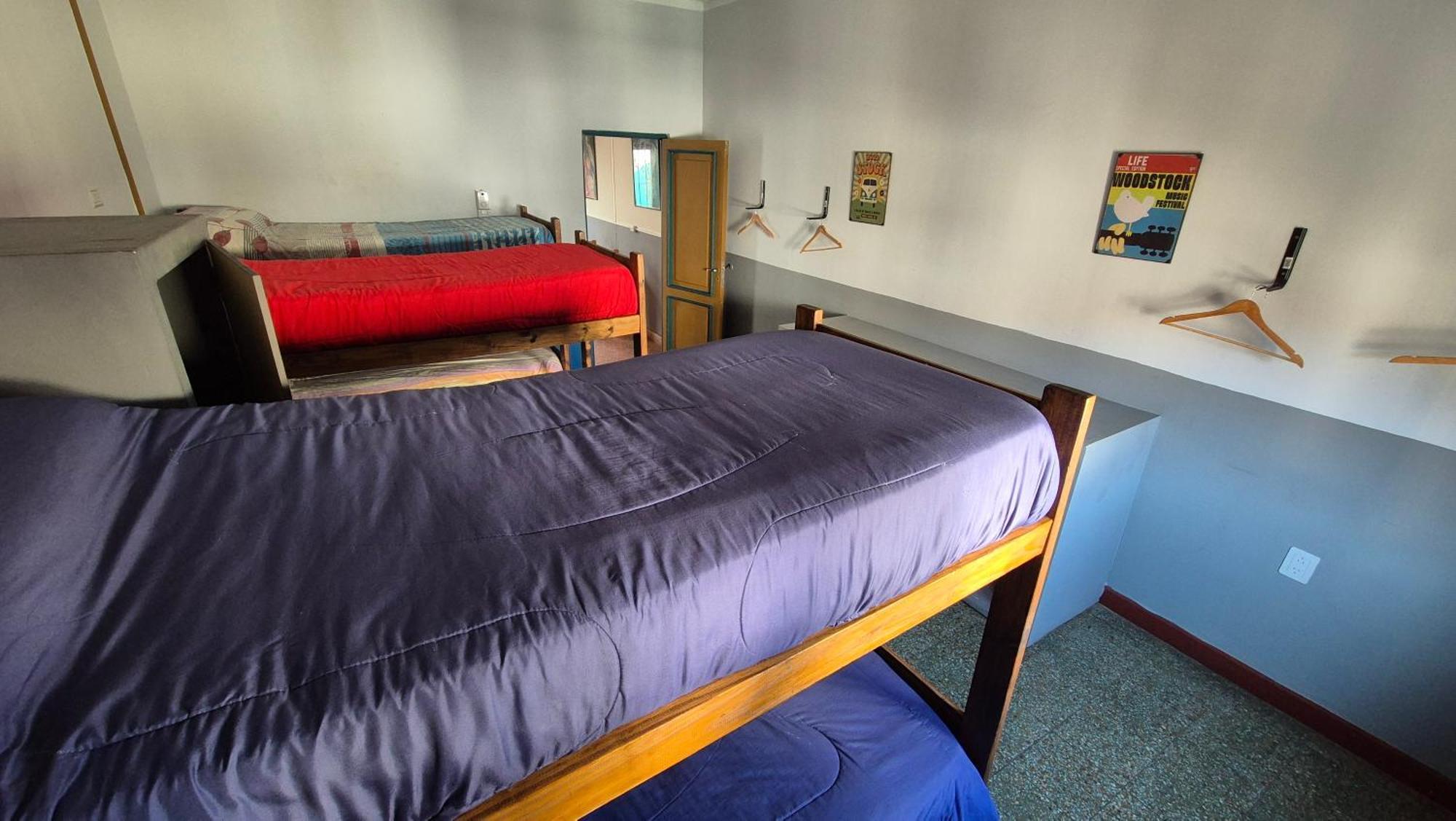 La Covacha Youth Hostel